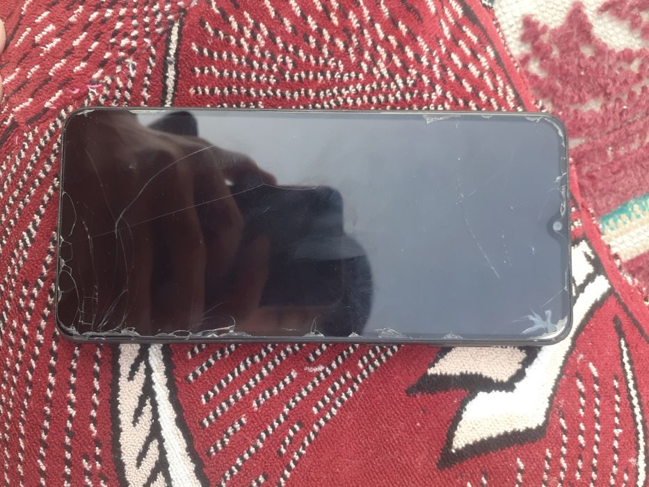 IPhone а02 продам