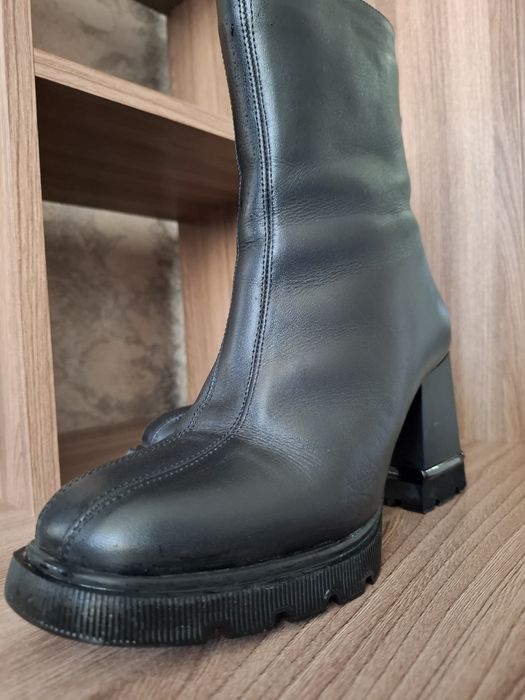 Продам женскую обувь