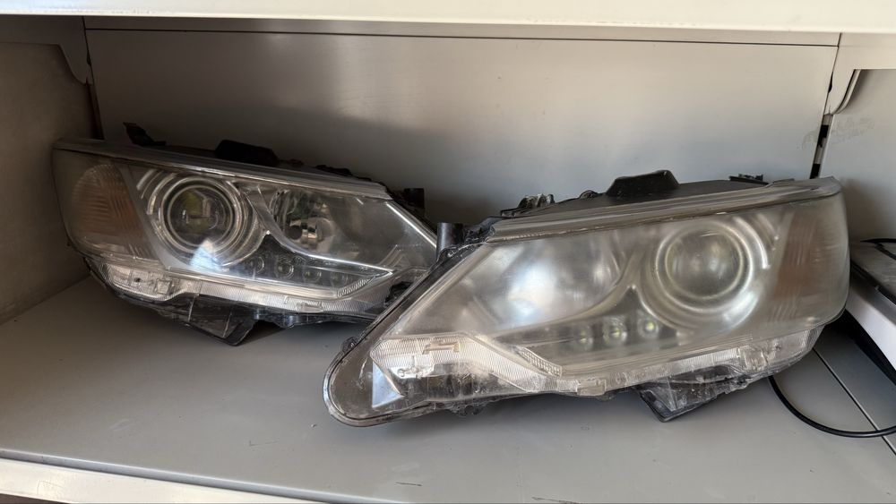 Продам фары camry 55