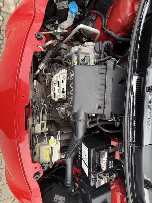 Toyota Yaris 2008 1.3 benzină  67.850 km