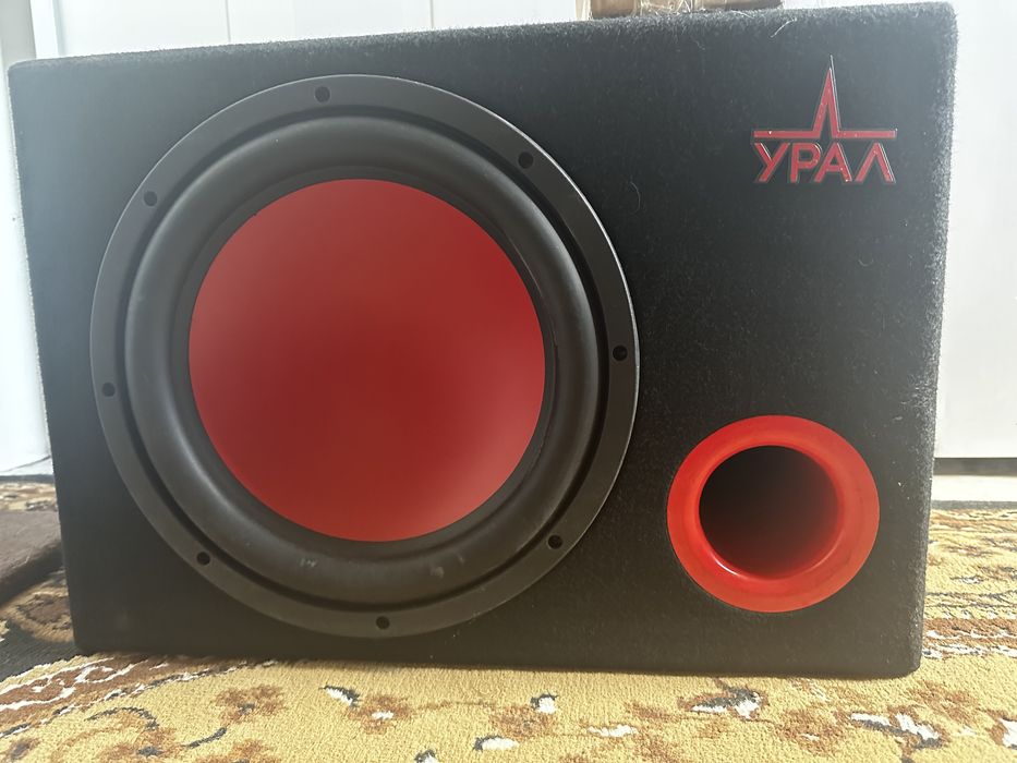 Сабвуфер Урал , хорошо качает