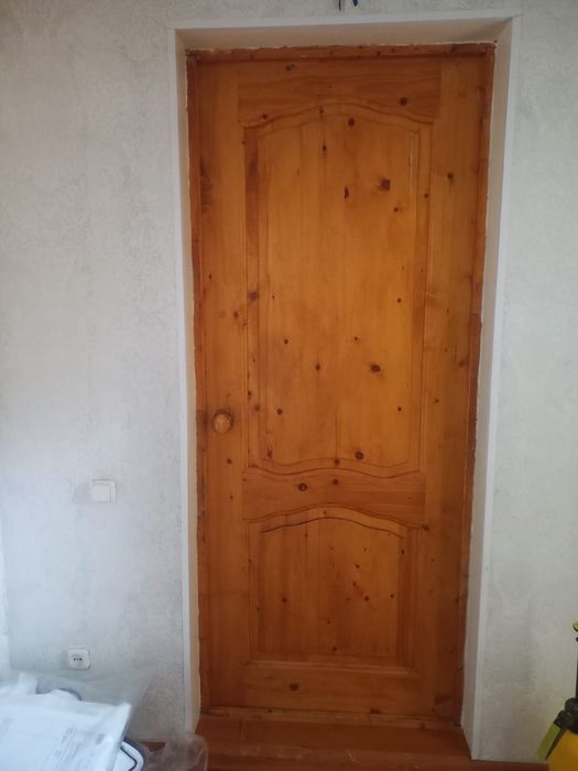 Продам межкомнатные двери
