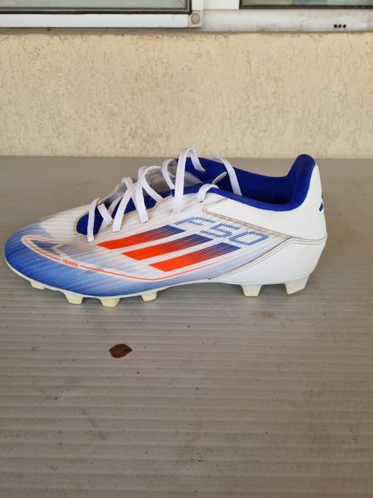 Ghete de fotbal adidas f50 mărime 41 1/3
