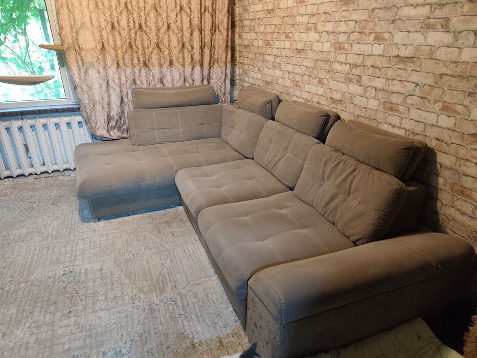 Продам диван  в хорошем состоянии.