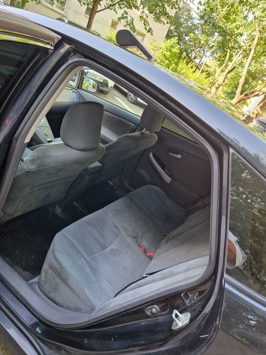 Se vinde Toyota Prius 3