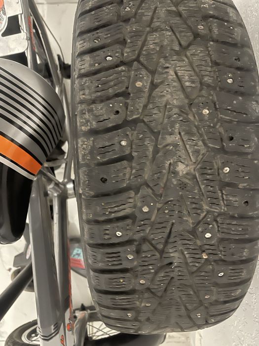 Шина шипованя  16х60х205