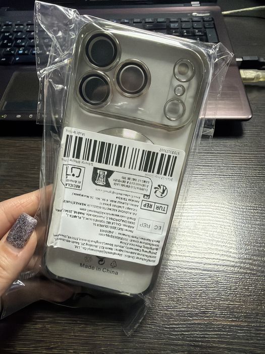 Чехол на iphone 17 pro