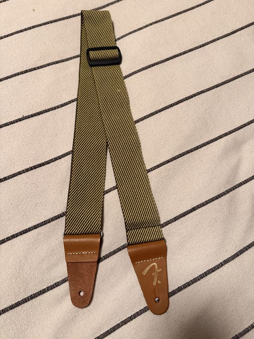 Бас китара Fender Mustang short scale 30’