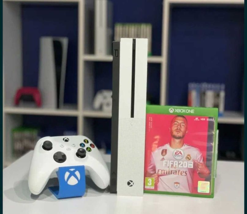 Ps4  statia de console^