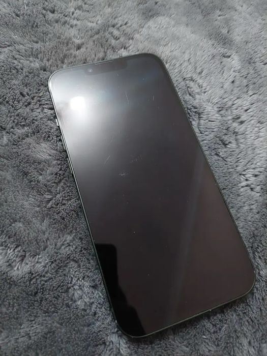 Обменяю айфон 13