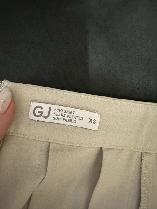 Продаю мини юбку Gloria Jeans
