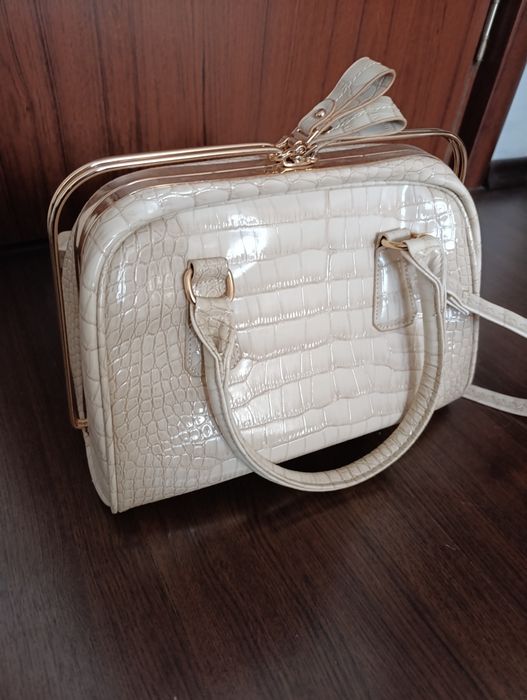 Нова чанта с дополнителна дълга дръжка