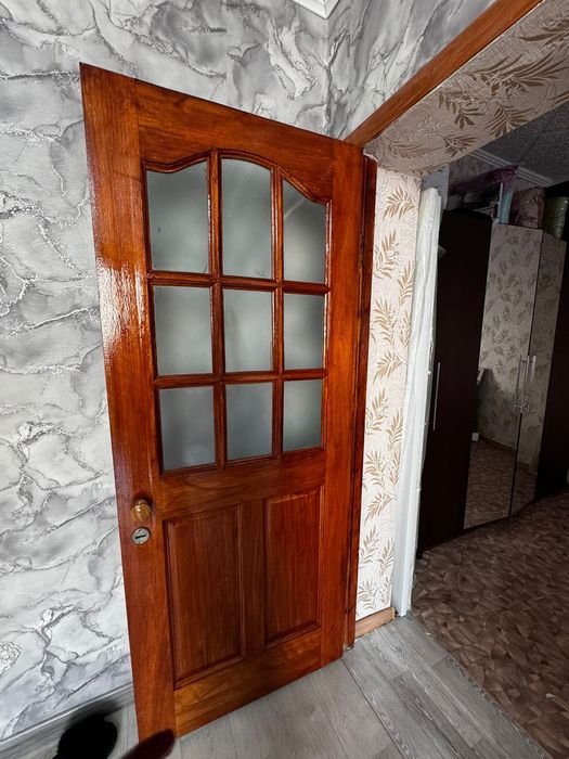Продам межкомнатные двери