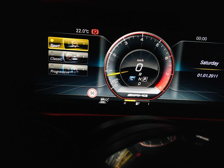 AMG Меню Активиране AMG Programming Clusters Instrument АМГ Километраж