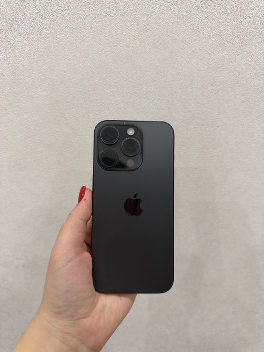 Продам айфон 15 про