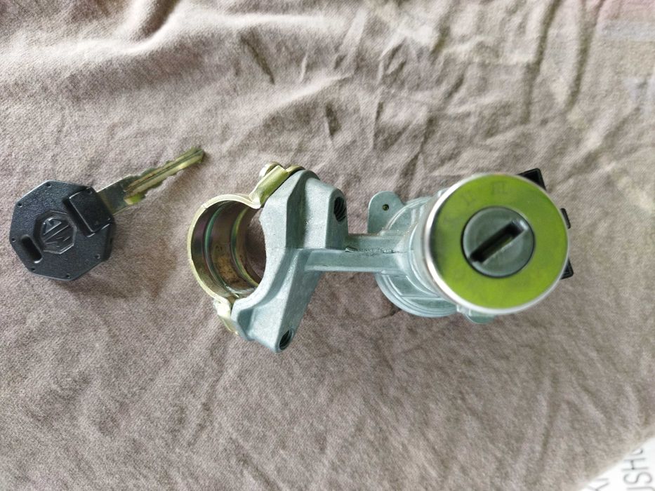 Contact cu cheie originala MG ZR 160 ROVER