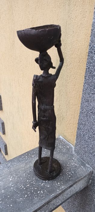 Statuie veche din Bronz