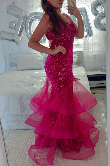 Дълга официална розова рокля
Размер: М
Обличан само един път, без забе