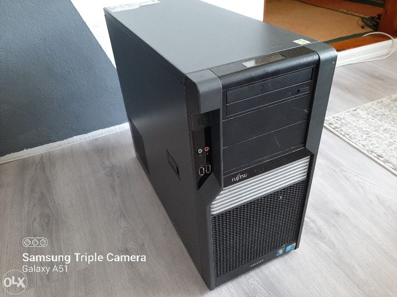 Fujitsu Celsius R570-2