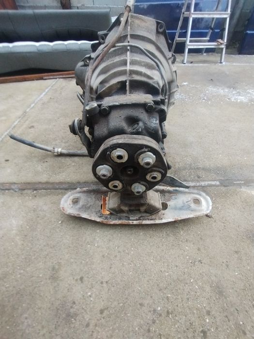 Части за Мерцедес 190 D