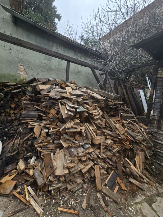 Дърва за огрев и горене.