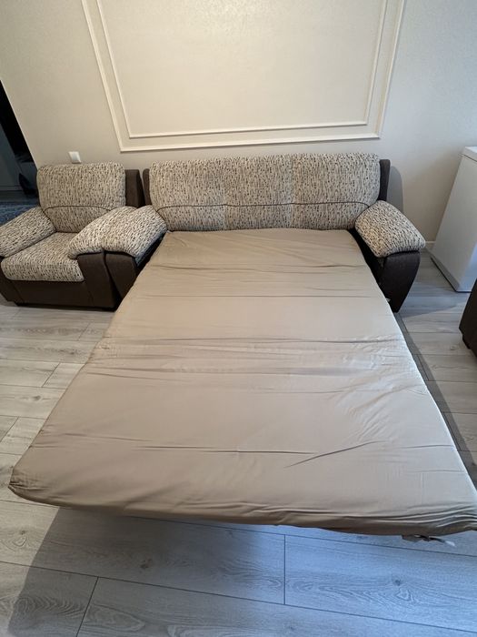 Продам диван + 2 кресла