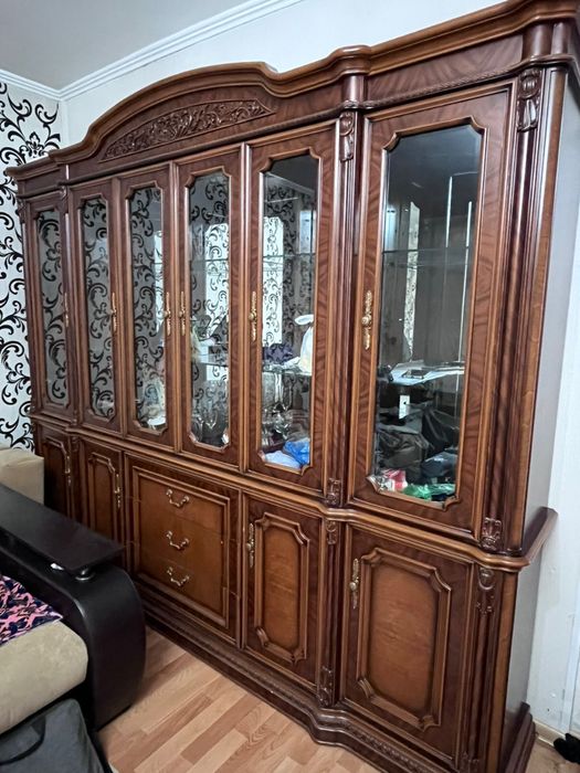 Стенка для посуды
