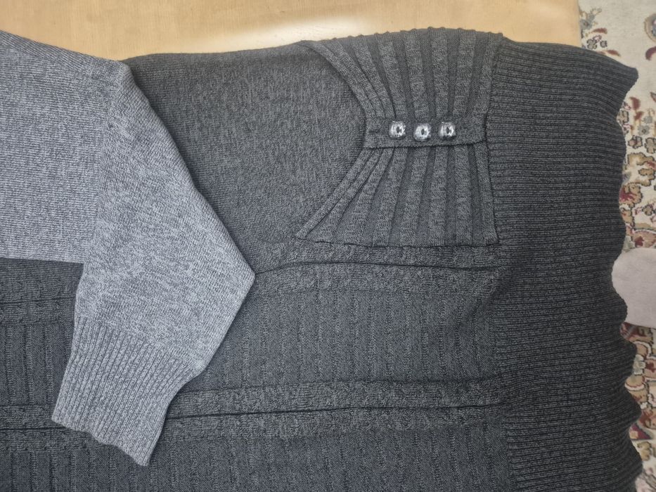 Продам кофту утепленную