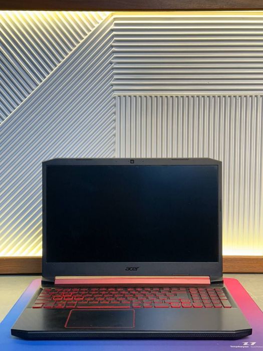 R5 3550H/8 gb ddr4/nvme512gb/ 1050ti
15,6 дюмов 
8GB DDR4 2400Mhz 
SSD