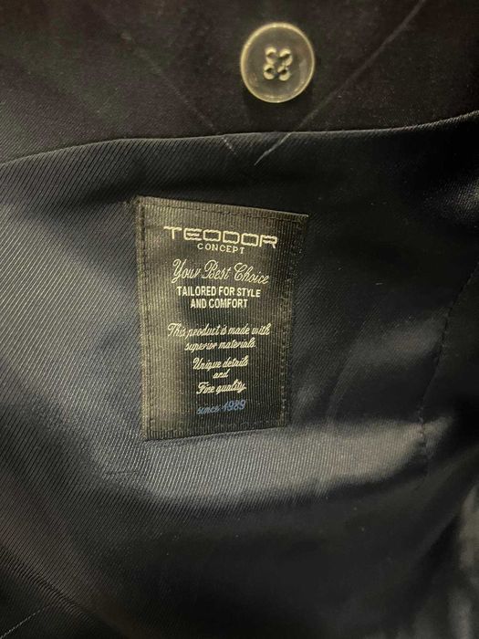 Костюм TEODOR - чисто нов - размер 64