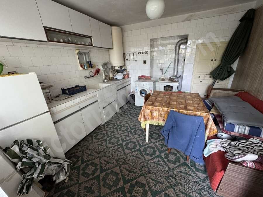 Продава се Къща в Велико Търново, Център - 200 кв.м за 263 €/кв.м - Снимка #19