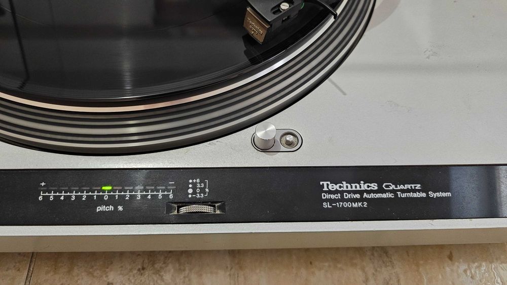 Pickup Technics SL-1700MK2 direct drive functional (cititi) test video