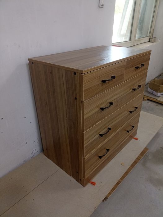 Комод в наличии спальню стильный