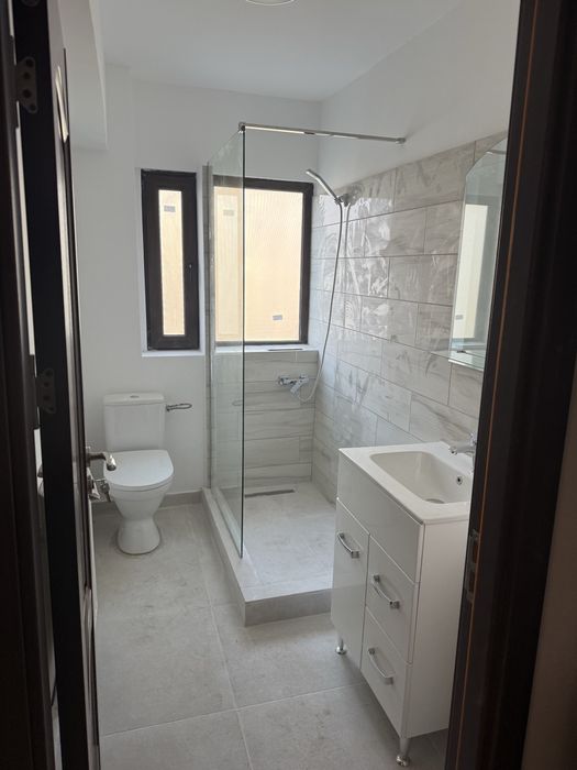 Etajul 1 ultracentral Bacau, apartament, renovat, prima inchiriere, Casa de cultura