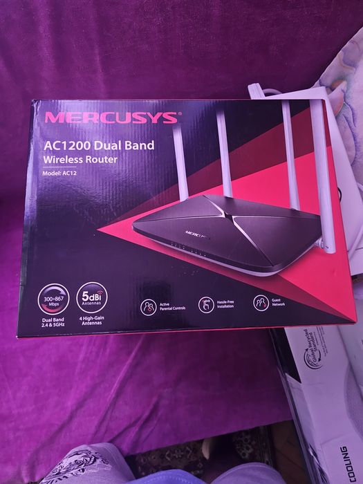 Vând router ca si nou