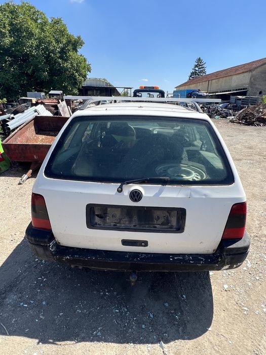 Volkswagen Golf 3 1.9 НА ЧАСТИ