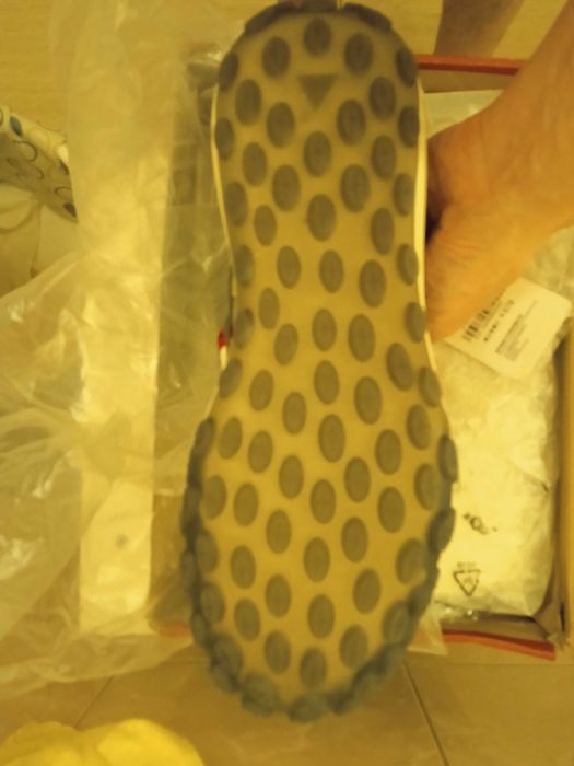 Новые Кроссовки Humtto