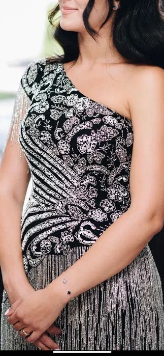 Vand rochie ocazie, superba, purtata o singura data la botez!