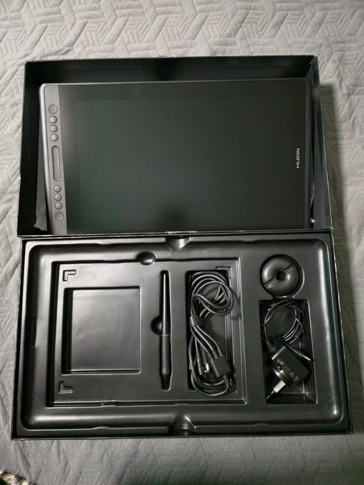Tableta grafica Huion Kamvas Pro 16, cu Display