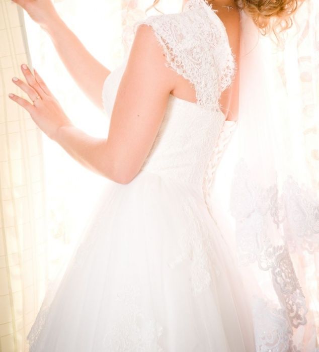 Свадебное платье, в подарок туфли