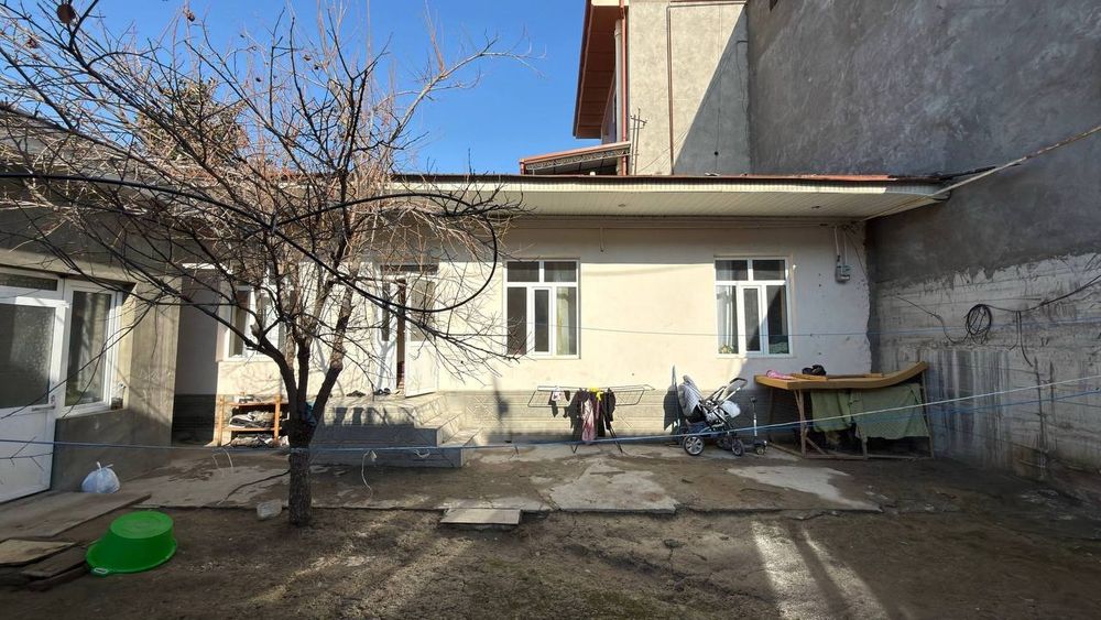 Участок в Юнусободе