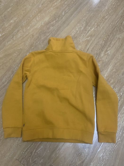 Продам  кофту на мальчика