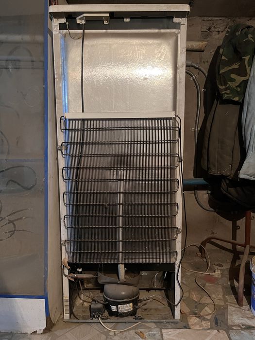 продам холодильник "бирюса"