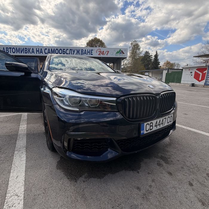 BMW 740i G12 2019 година