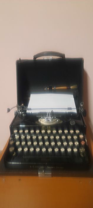 Mașină de scris Erika M-1935