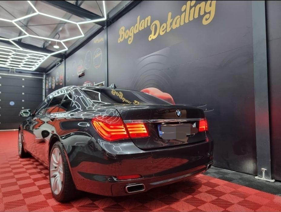 BMW 740 X DRIVE 2011