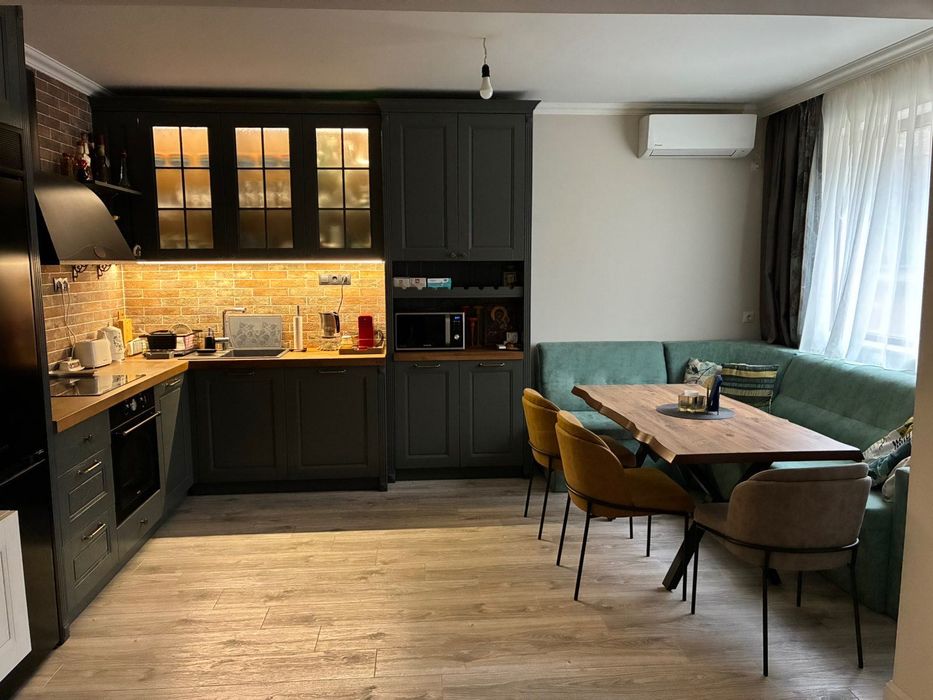 Дава се под наем Четиристаен апартамент в Плевен, Широк център - 96 кв.м за 249368.07 € - Снимка #4