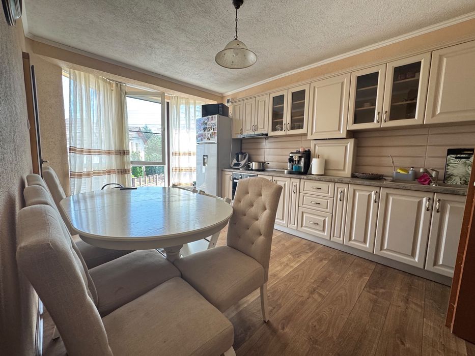 Apartament 100 mp la casa si terasa de 30 mp — fotografia 1