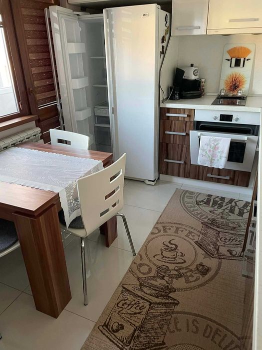 Продава се Тристаен апартамент в Попово - 86 кв.м за 567 €/кв.м - Снимка #2