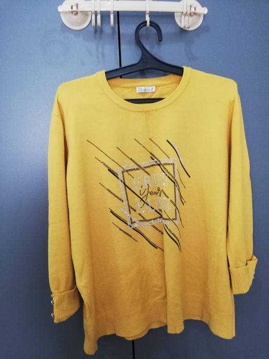 Женский  пуловер.